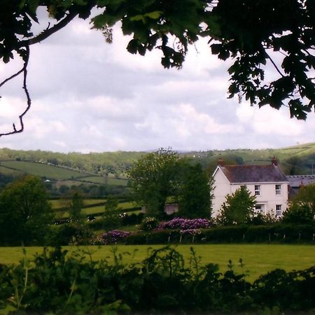 Glascoed Farmhouse Carmarthen Exterior foto